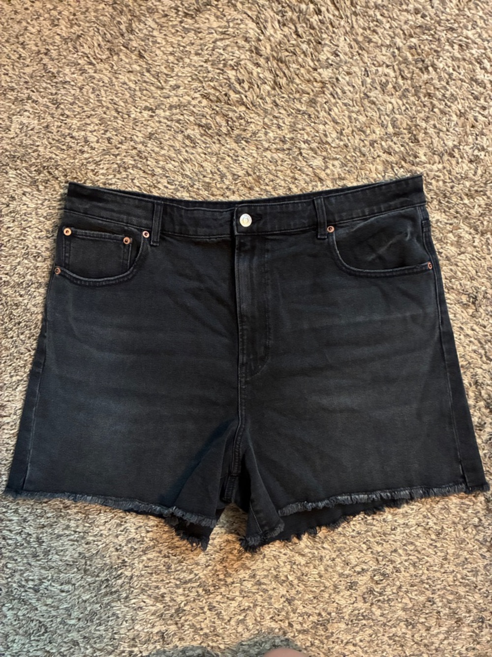 American Eagle highest rise 90s boyfriend Jean shorts- size 18